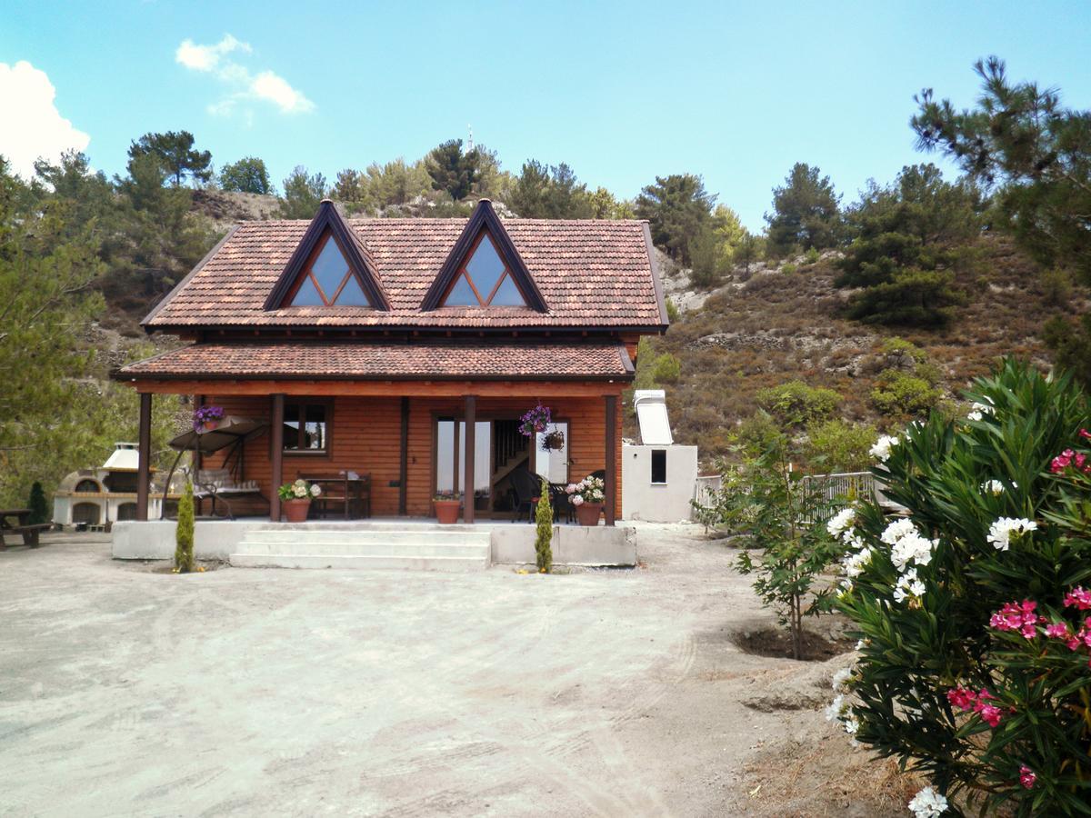 Villa Agros Timber Log House Extérieur photo