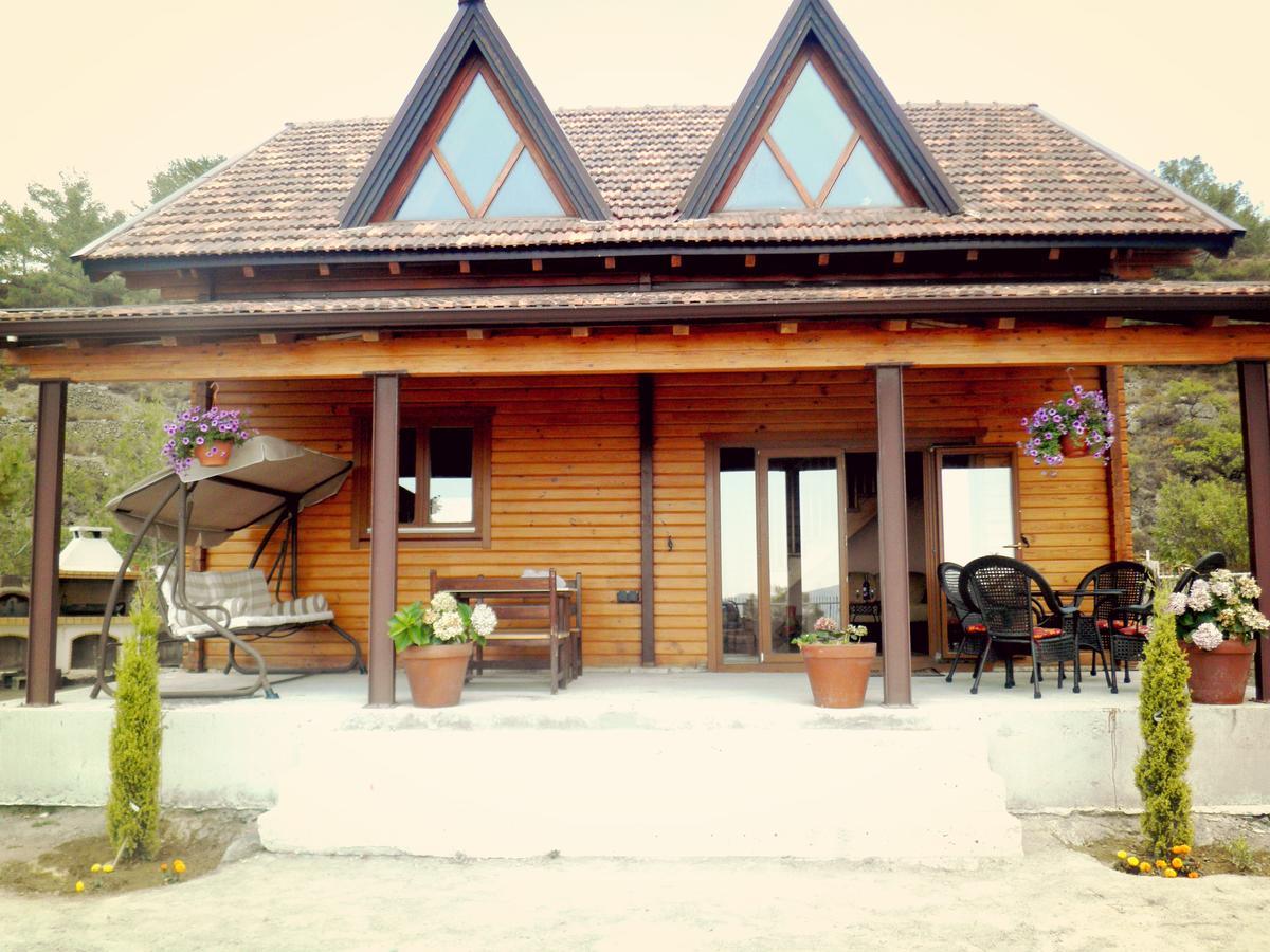 Villa Agros Timber Log House Extérieur photo